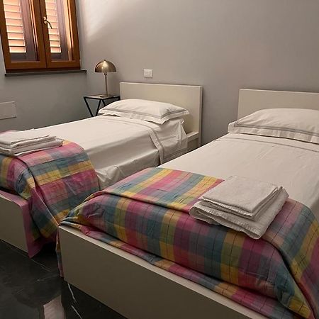 Отель Casa Cavour Монтекатини-Терме Экстерьер фото